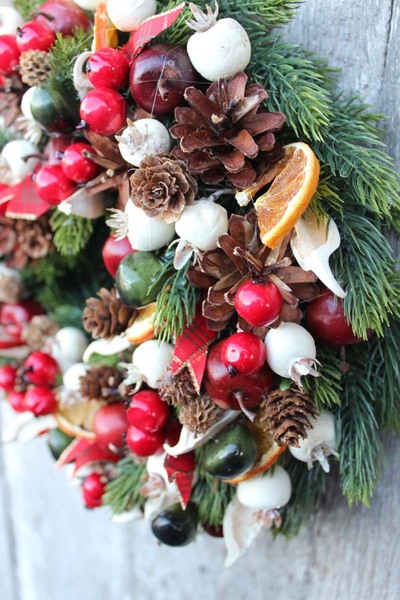 Zapach Świąt, bożonarodzeniowy wianek na drzwi, śr.27cm