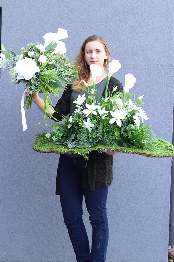 nagrobny bukiet z kallą, Kallito Biel, wys.58cm 