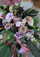 Ilena kompozycja nagrobna w ceramicznym naczyniu, wys.64cm 