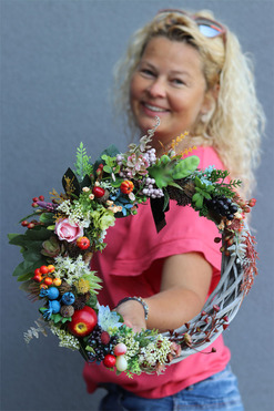 Augustino, efektowny wianek z owocami, śr.36cm 