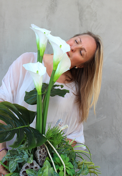 Renata, kompozycja nagrobna w kwadratowym naczyniu, wys.80cm