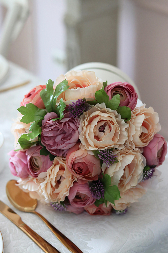 bajeczna kompozycja w pudełku / flowerbox Nenufar, wys.22cm