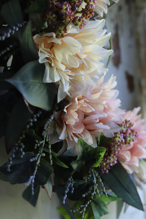 Berina, asymetryczny wianek na drzwi, śr.38cm 