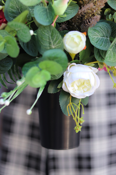 Odettino 2, bogaty bukiet nagrobny we wkładzie, wys.55cm