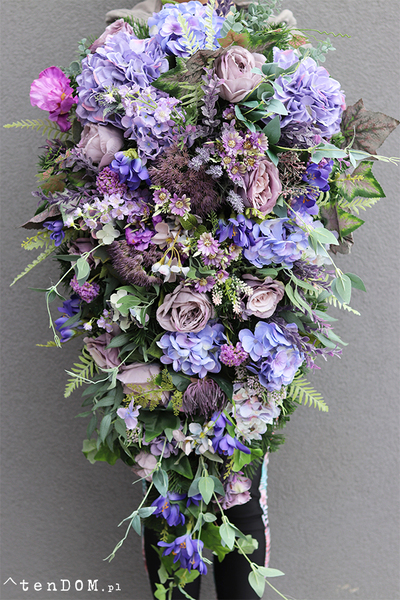 bardzo duża wiązanka nagrobna Della Fiolettina, dł.115cm