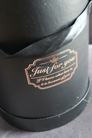 walentynkowa kompozycja kwiatowa / bukiet flowerbox Black&Red, wys.31cm