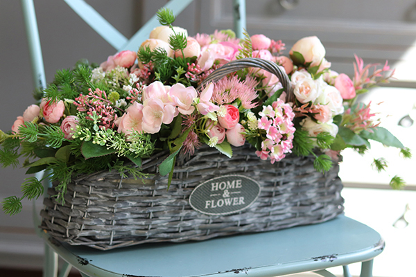 kosz pełen kwiatów, Pastelowa Leonissa, wym.25x54cm