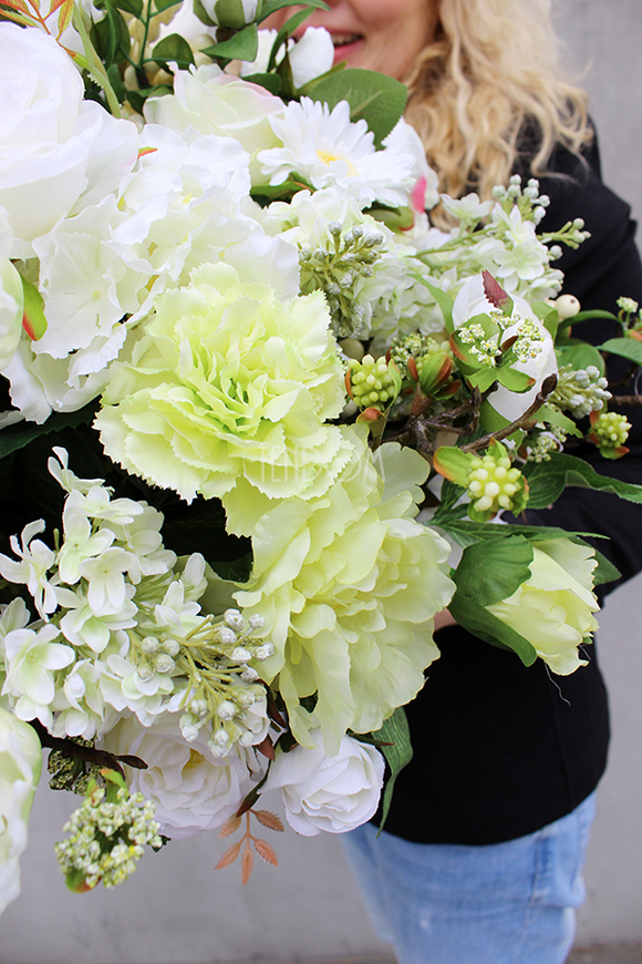 Ecru Exclusive kompozycja kwiatowa / bukiet wys.35cm, śr. kwiatów 45cm