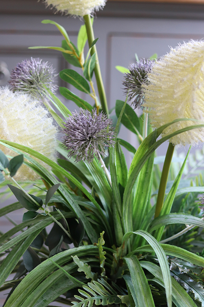 Dellu Henalla, kompozycja w szklanym wazonie, wys.85cm