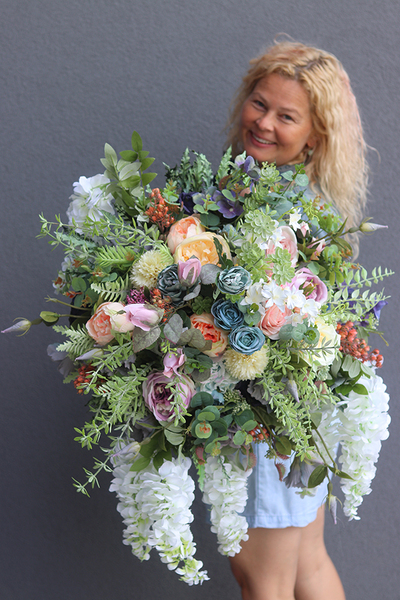 Rocco, dużych rozmiarów bukiet  kwiatowy z wisterią, wym.67x80cm