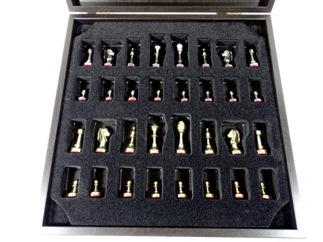 ekskluzywne klasyczne szachy metalowe, Staunton, wym.36x36cm 