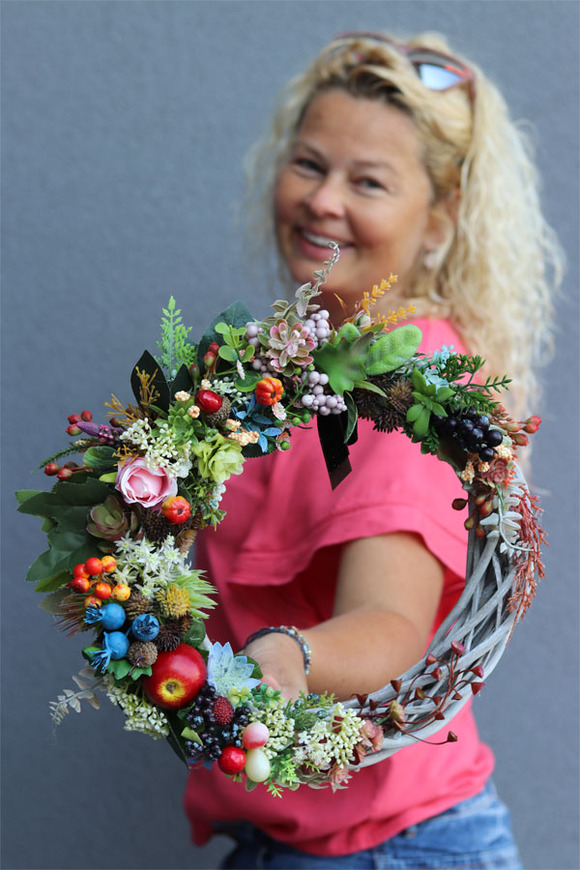 Augustino, efektowny wianek z owocami, śr.36cm 