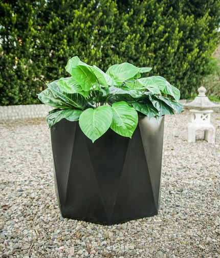 Ceres, geometryczna donica, czarna, wys.50xśr.57cm