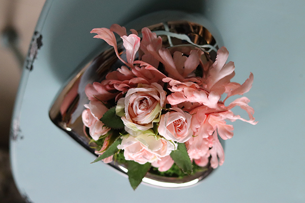 Bliskość Rosano, kompozycja kwiatowa w kształcie serca, wym.16x20cm 