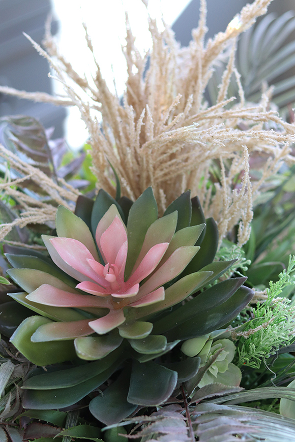 duża kompozycja Sukulenty Pinko Malaga w złotej ceramicznej misie, wys.35cm