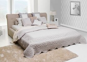 dekoracyjna narzuta velvetowa Palace szara 240 x 220 cm