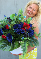 atrakcyjny flowerbox / kompozycja kwiatowa Szafir, wys.50cm 