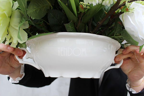 Ecru Exclusive kompozycja kwiatowa / bukiet wys.35cm, śr. kwiatów 45cm