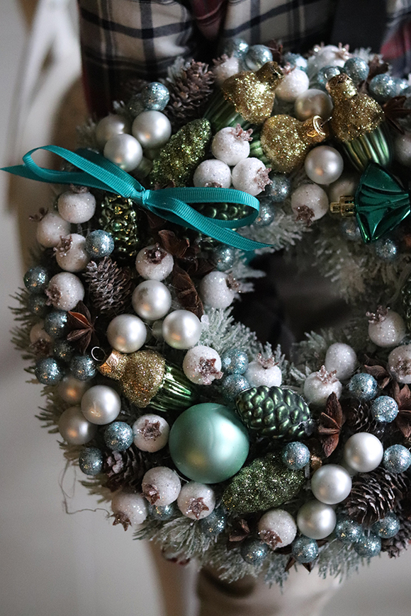 Gwiazdkowe Słodkości, zimowy wianek na drzwi stroik na stół, śr.26cm