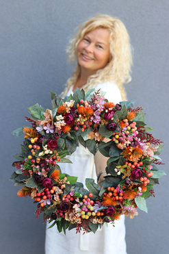 atrakcyjny kwiatowy wianek, Jesienna Melodia, śr.44cm