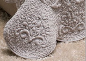 dekoracyjna narzuta velvetowa Palace szara 240 x 220 cm