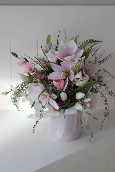 Pani Wiosna, kompozycja kwiatowa / bukiet / flowerbox, wys.38cm