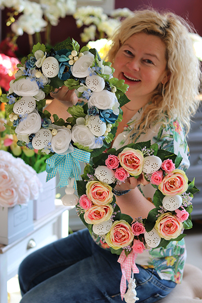 uroczy wianek Niebieska Wiosna, śr.30cm