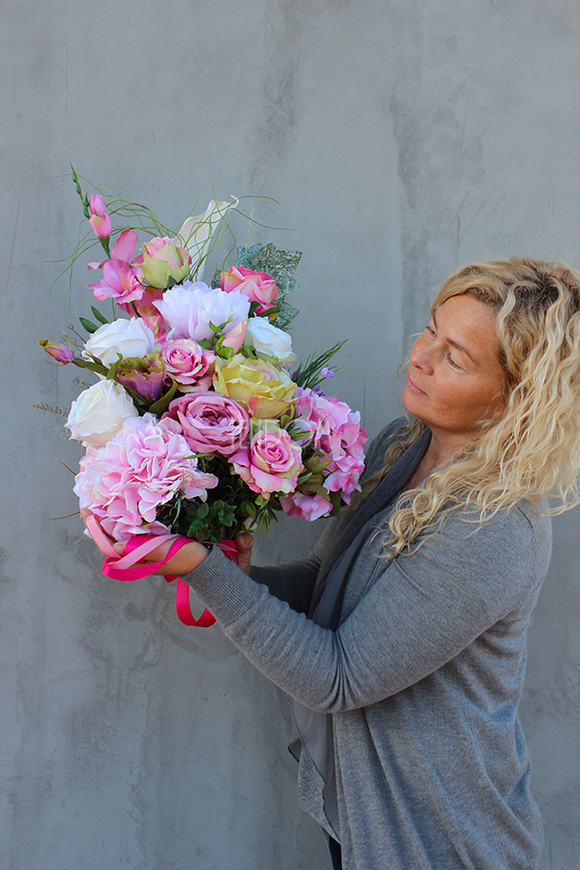 wiązanka nagrobna bukiet Różane Niebo, wym.58cm