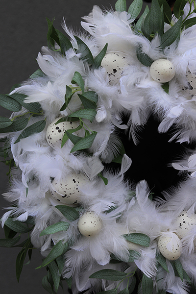 Biella, wielkanocny wianek z białych piór, śr.40cm
