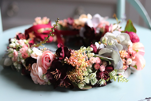 Jasmina M, barwny wianek na głowę ze sztucznych kwiatów, rozmiar uniwersalny