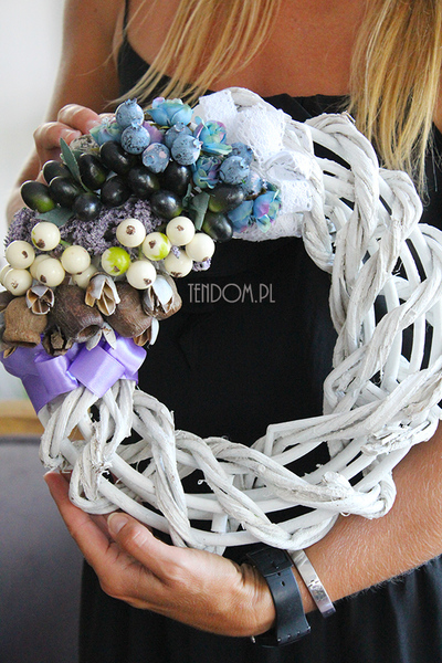 wianek dekoracyjny White Avangarde, śr.28cm