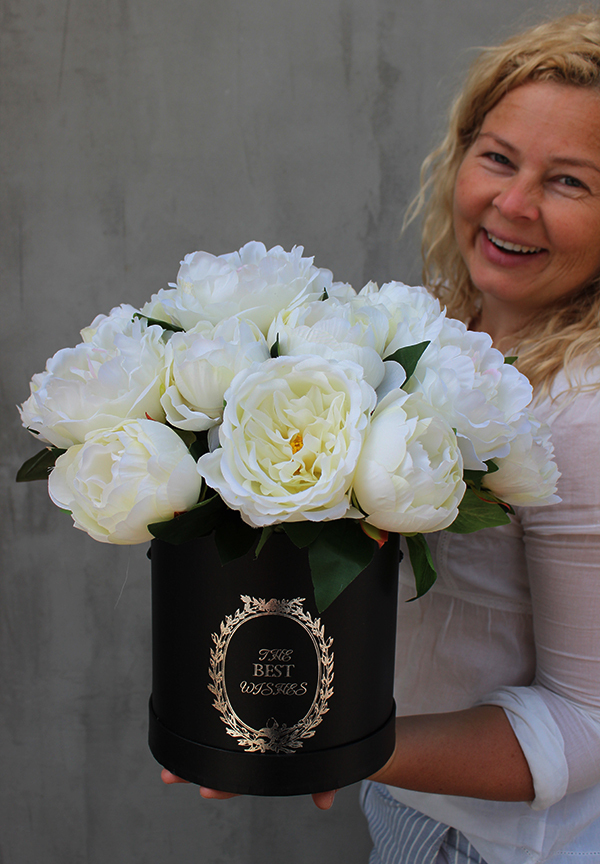 Agnes, flowerbox, kompozycja kwiatowa / bukiet, wys.29cm
