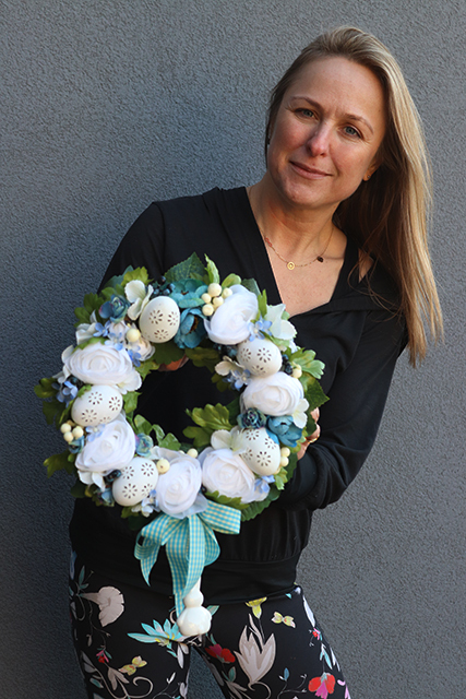 uroczy wianek Niebieska Wiosna, śr.30cm