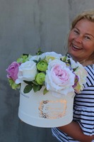 Forever Love You kompozycja kwiatowa / bukiet Flowerbox wys.28cm, szer.36cm