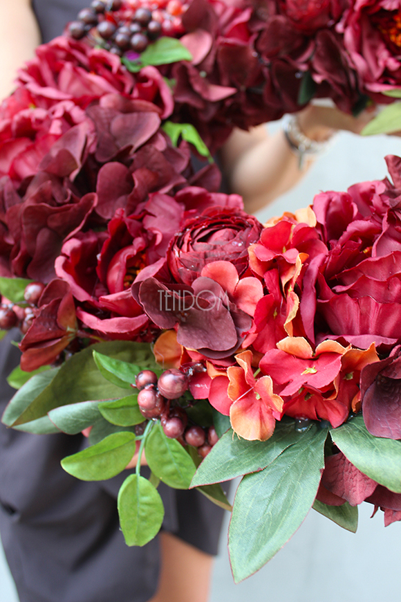 burgundowy, bardzo gęsty wianek Caryca Katarzyna, śr.50cm 