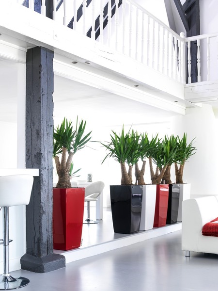 Cubico Premium, elegancka donica z nawadnianiem, czerwona, wys.95cm