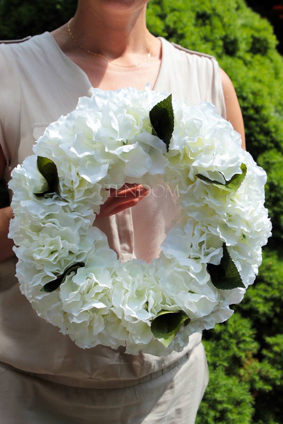 Biała Hortensja wianek na drzwi, śr.30cm  