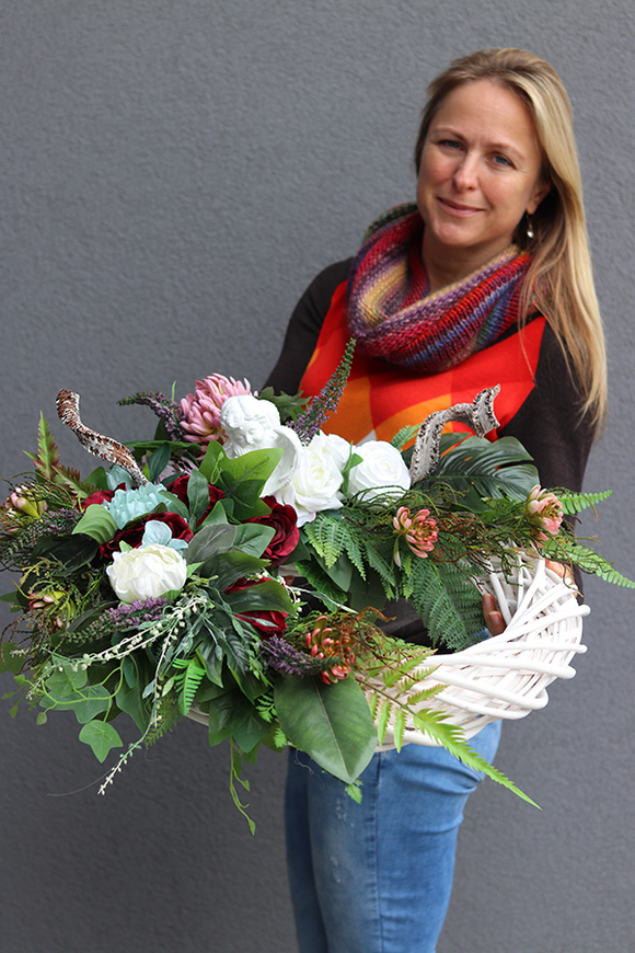 duży nagrobny wieniec z aniołem, Helloni, rozp.65cm