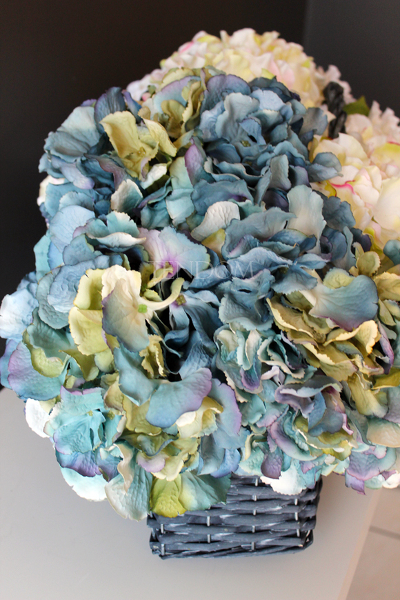 kosz z hortensjami Milena, wym.32x40x30cm