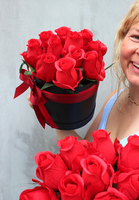 Red Fire, kompozycja kwiatowa, flowerbox, wys.25cm