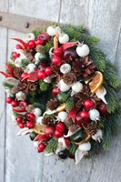 Zapach Świąt, bożonarodzeniowy wianek na drzwi, śr.27cm