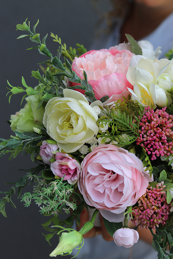 kulista kompozycja nagrobna / bukiet w gąbce florystycznej, Rosario, wys.33cm