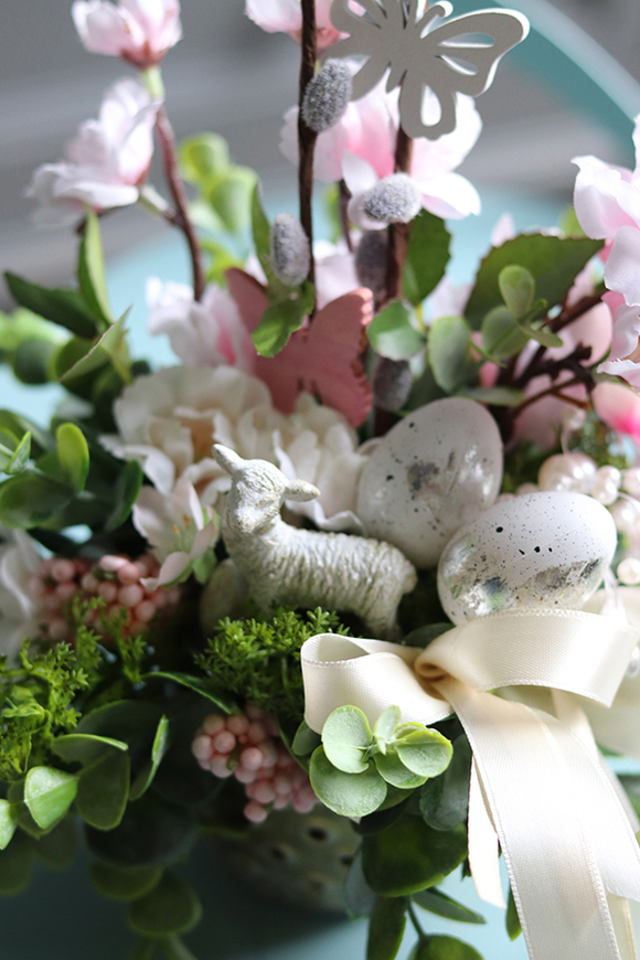 Geraya Blossom, wielkanocny mini - stroik w złotym naczyniu, wys.27cm