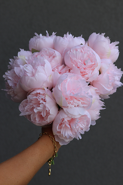 Aura, bukiet jasnoróżowych peonii wys.38cm