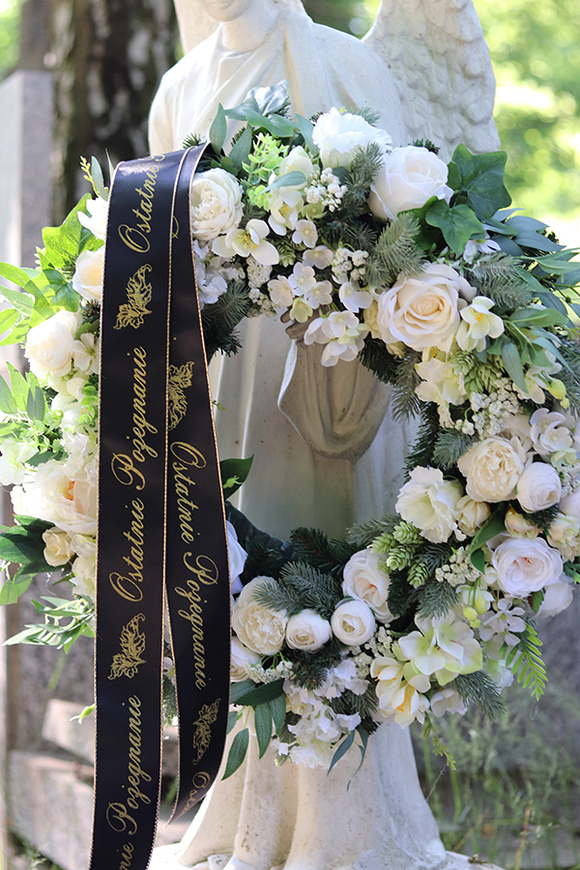 Białe Marzenie, wieniec pogrzebowy / wiązanka nagrobna z wstęgą, śr.60cm