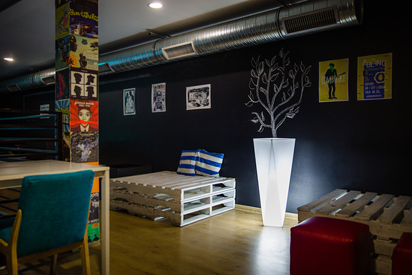 Rossa donica podświetlana światło zimne 45x90cm