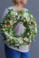 Anna Krem, dekoracyjny wianek kwiatowy, śr.40cm  