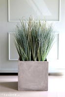 Concrete Square, wysokiej jakości sztuczna trawa w betonowej donicy, wys.100cm