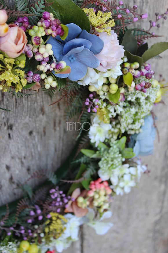 delikatny wianek na drzwi Tereska, śr.39cm 