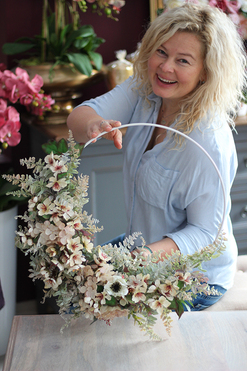 Iluminacja, subtelny wianek na drzwi, śr.57cm